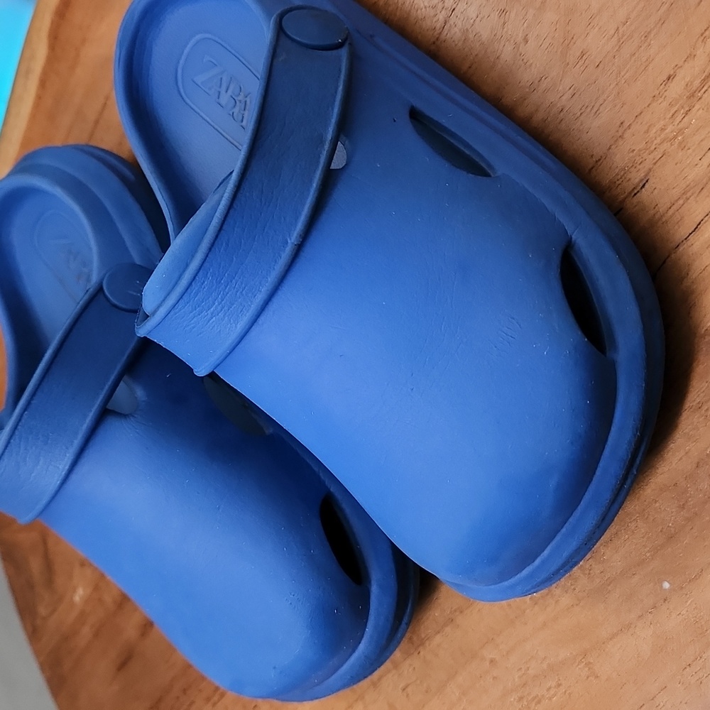Zara Kids Vibrant Blue Sandals